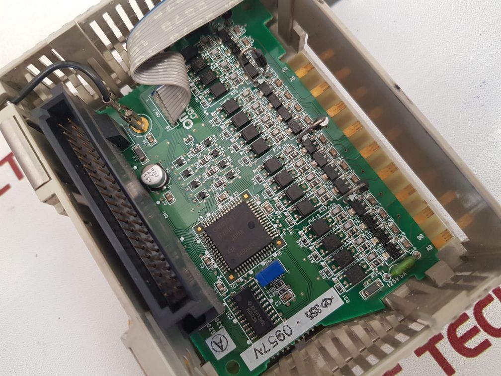 Omron cqm1-od212 output module used