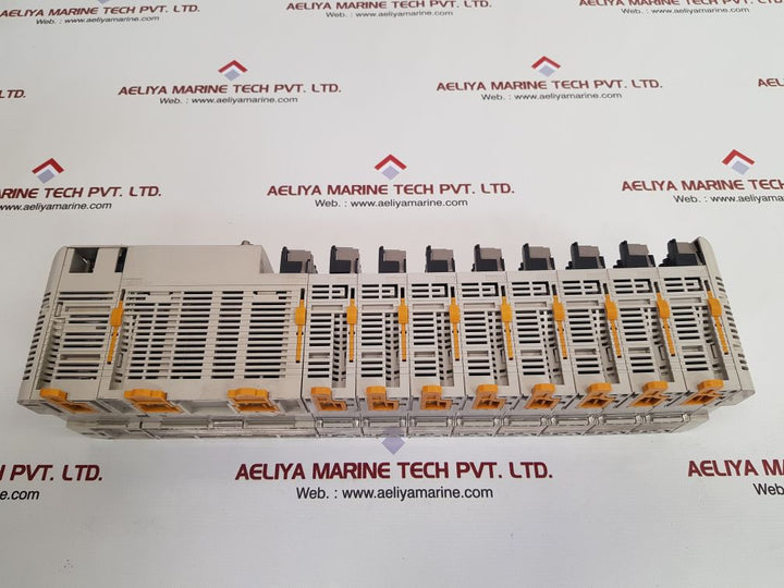 Omron pa203,cpu44-v1,id212,od214 programmable controller