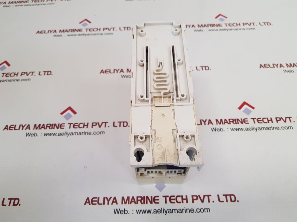 Abb acs350-01e-04a7-2 ip20/ul open type ac driver