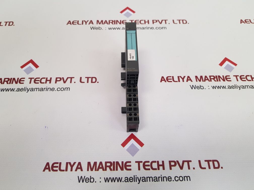 Siemens 6es7 134-4fb01-0ab0 input module with 6es7 193-4cb30-0aa0 base