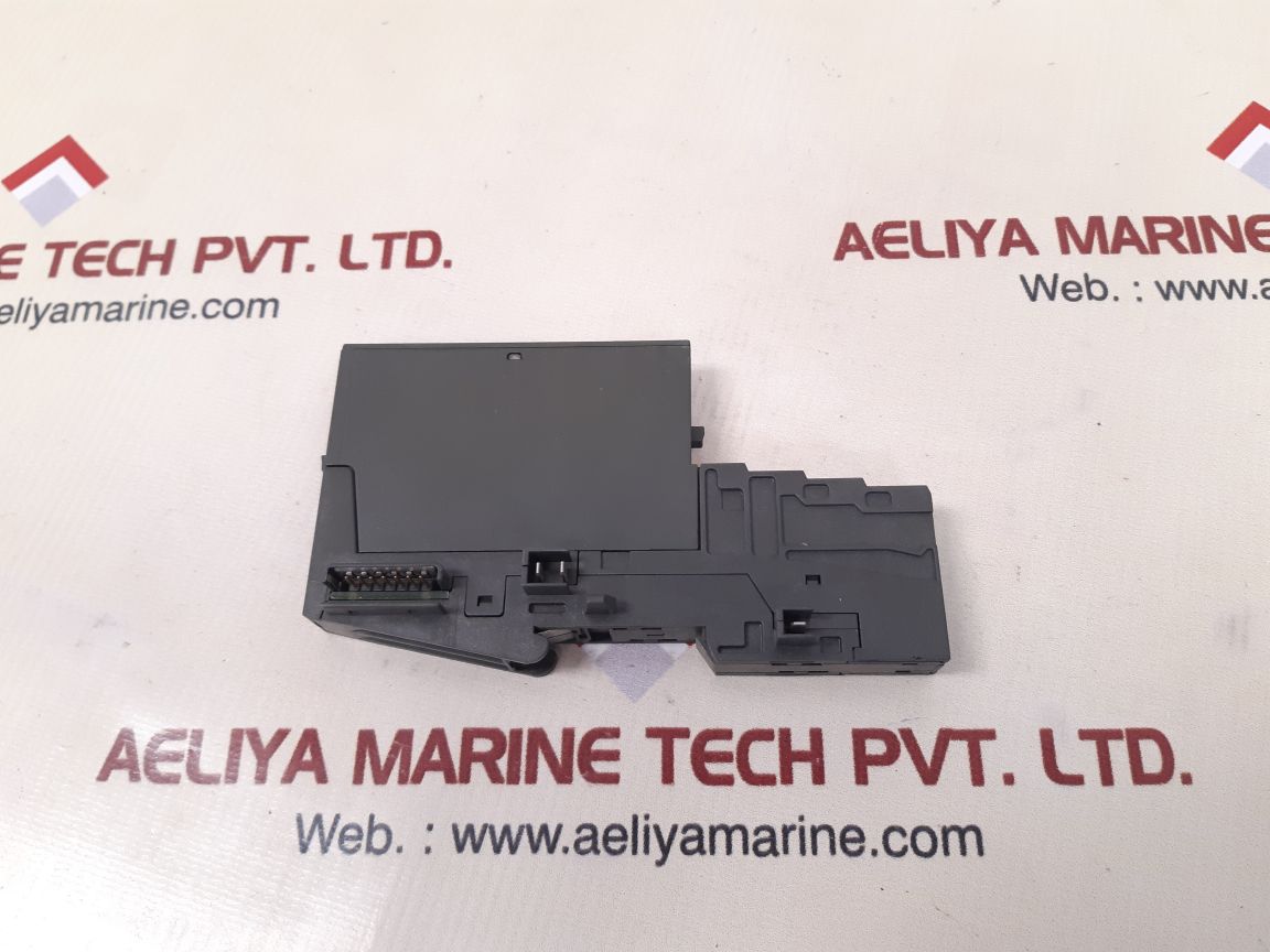Siemens 6es7 135-4fb00-0ab0 analog ouput module with 6es7 193-4cb30-0aa0