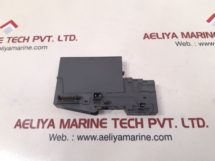 Siemens 6es7 132-4bb00-0ab0 output module with 6es7 193-4cb10-0aa0