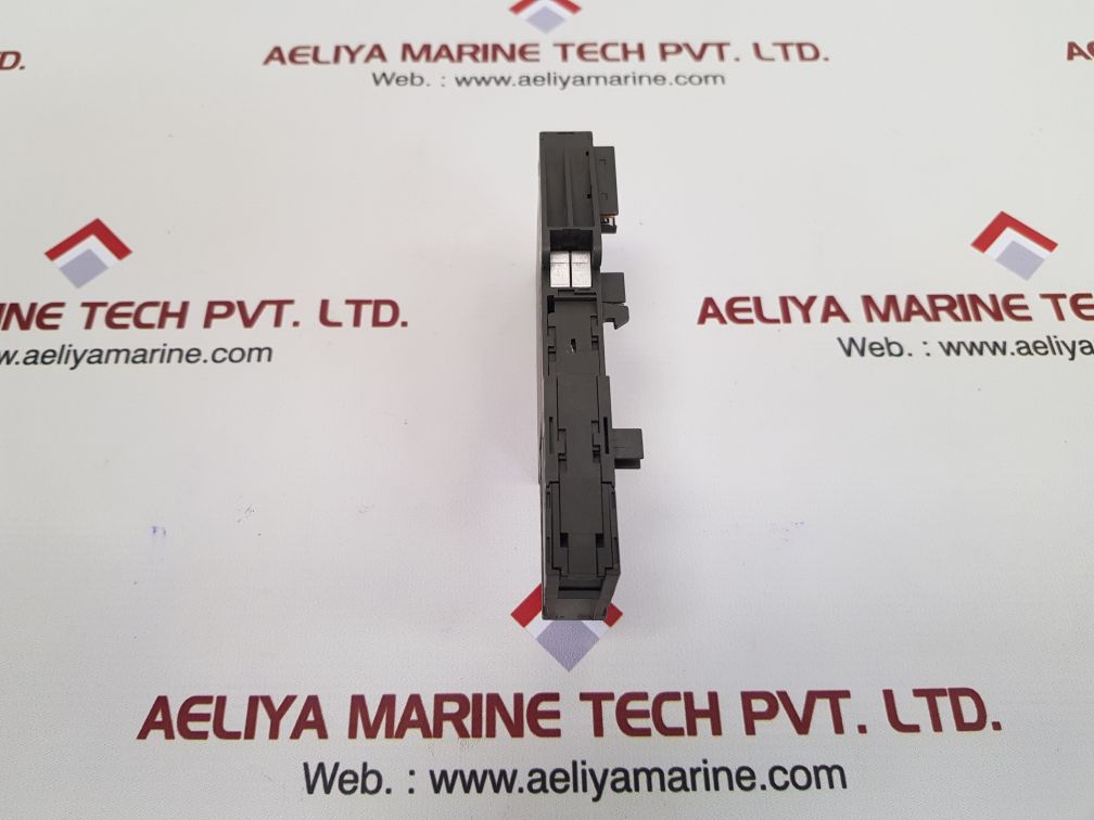 Siemens 6es7 138-4dc00-0ab0 positioning module with 6es7 193-4cb30-0aa0 base