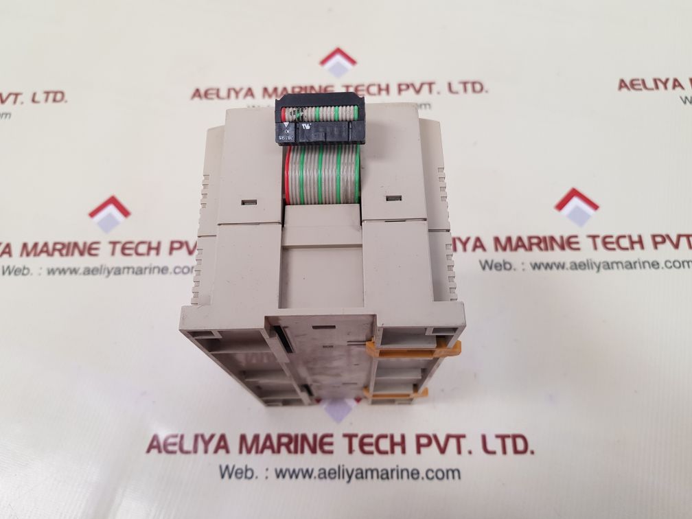 Omron cpm1-20edr i/o unit