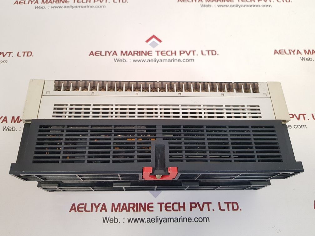 Telemecanique/schneider tsx17-20 controller unit tsx 172 3428 +24v