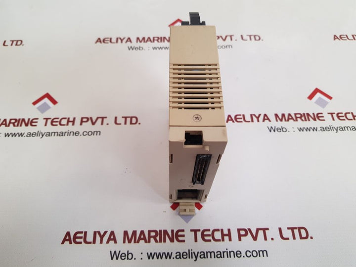 Omron c200h-da002 d/a unit Used