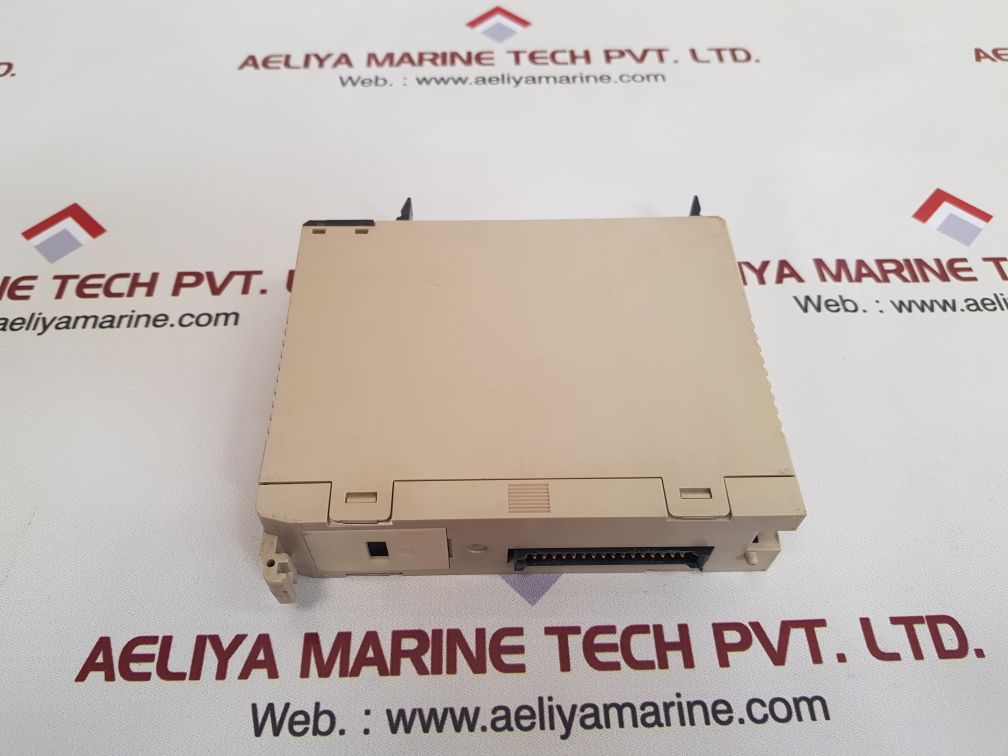 Omron c200h-0c224 output unit Used