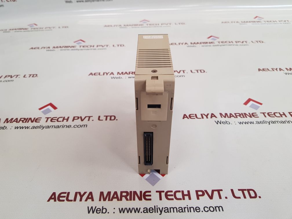 Omron c200h-0c224 output unit Used