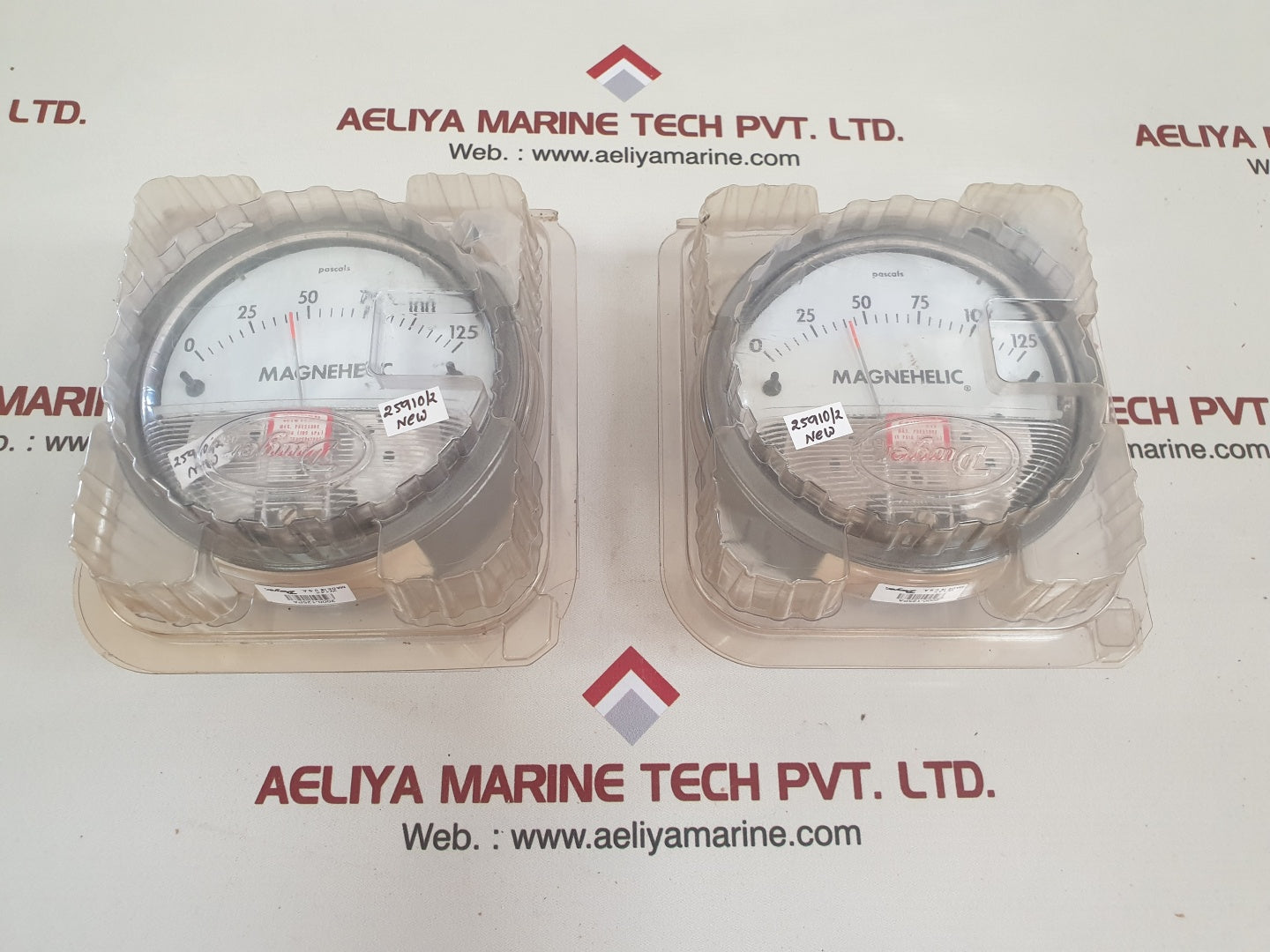 Dwyer 2000-125pa magnehelic differential pressure gauge w14x fh