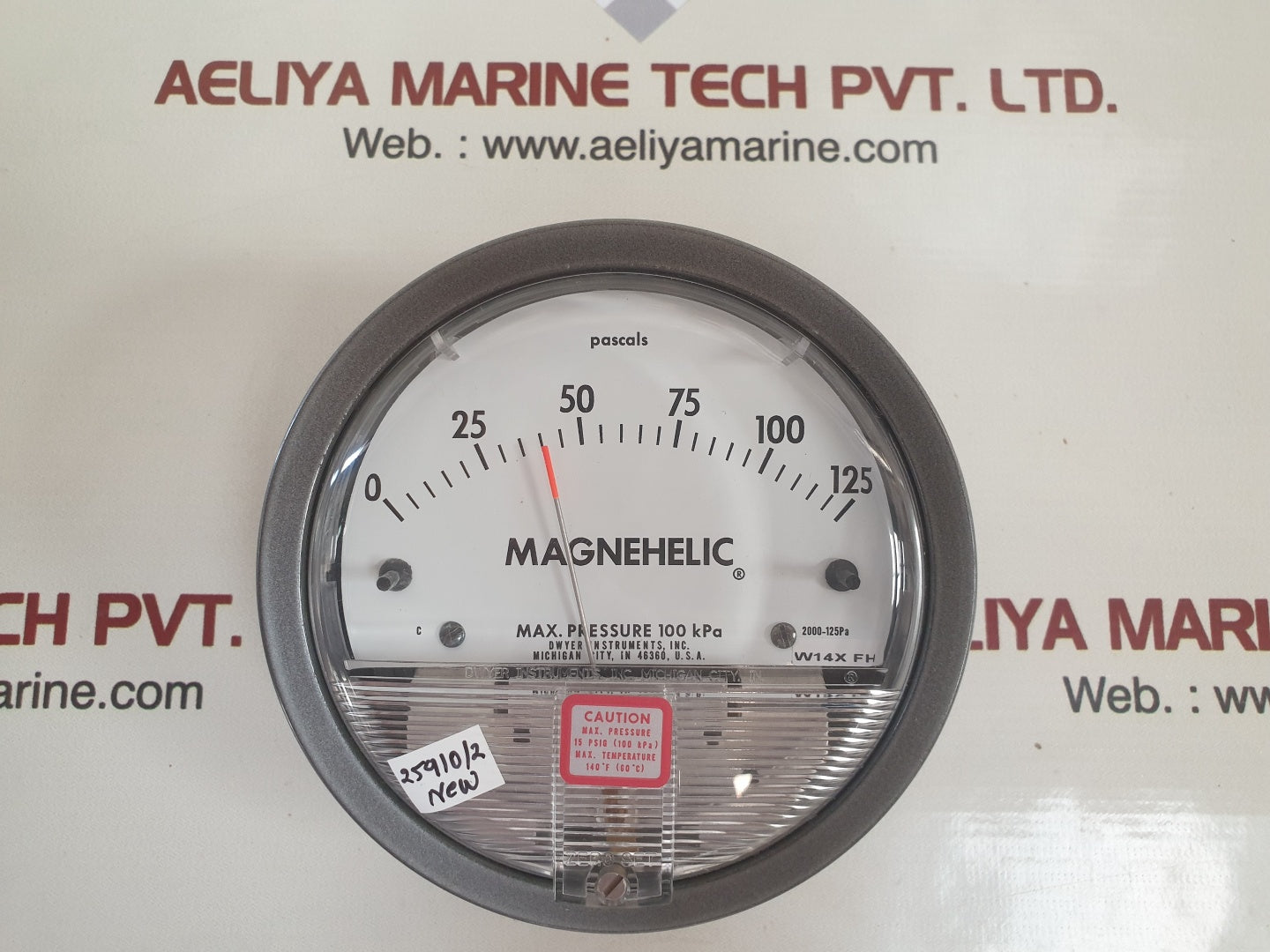 Dwyer 2000-125pa magnehelic differential pressure gauge w14x fh