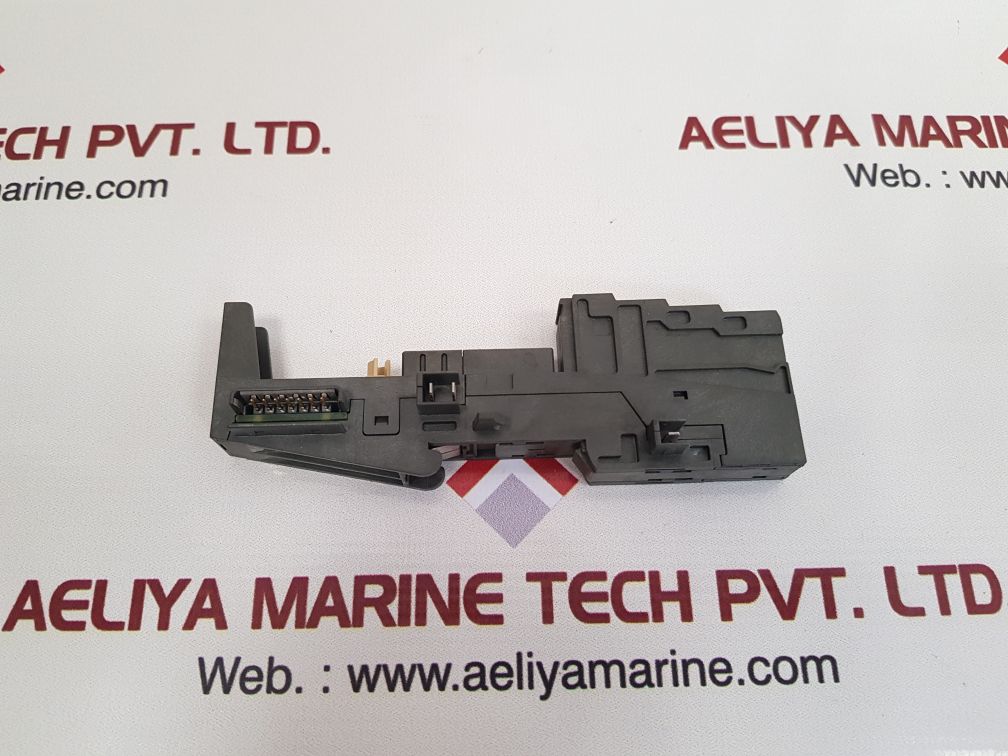 Siemens 6es7 193-4cb30-0aa0 terminal module tm-e15c24-01 used