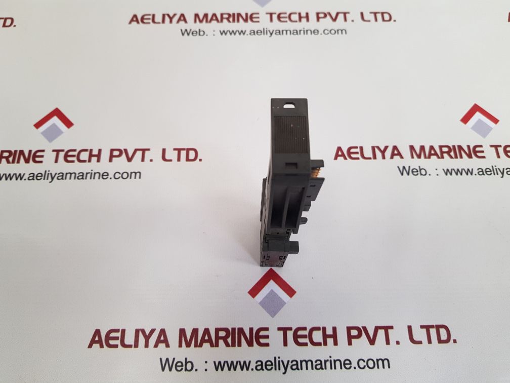 Siemens 6es7 193-4cb30-0aa0 terminal module tm-e15c24-01 used