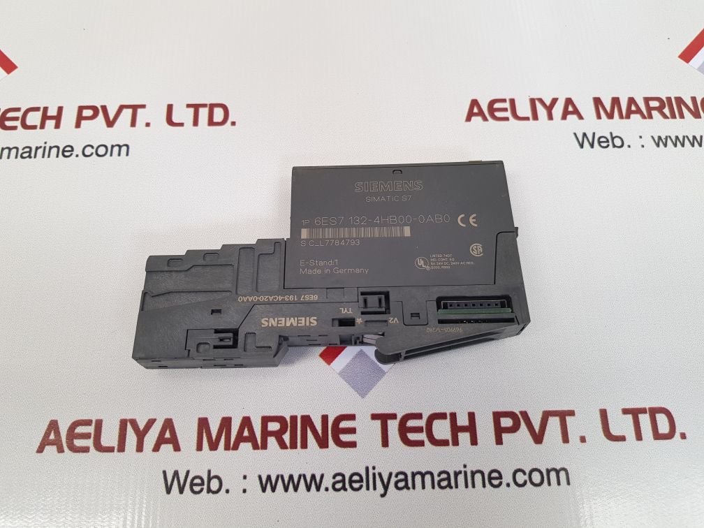 Siemens 6es7 132-4hb00-0ab0 output module with 6es7 193-4ca20-0aa0