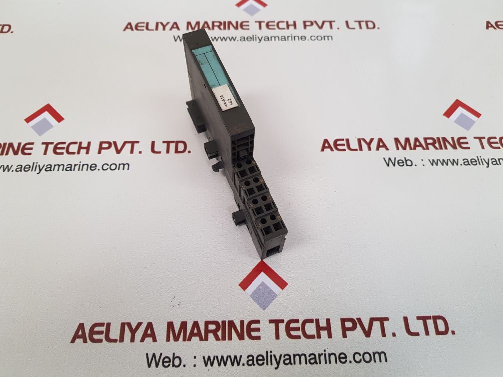 Siemens 6es7 134-4fb00-0ab0 module with 6es7 193-4cb30-0aa0 Used