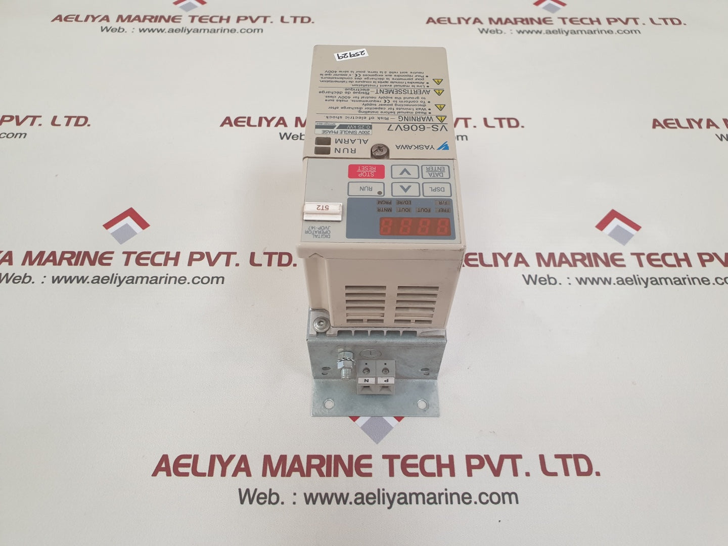Yaskawa electric cimr-v7ccb0p2 inverter