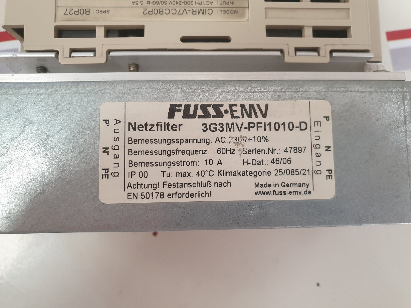 Yaskawa electric cimr-v7ccb0p2 inverter