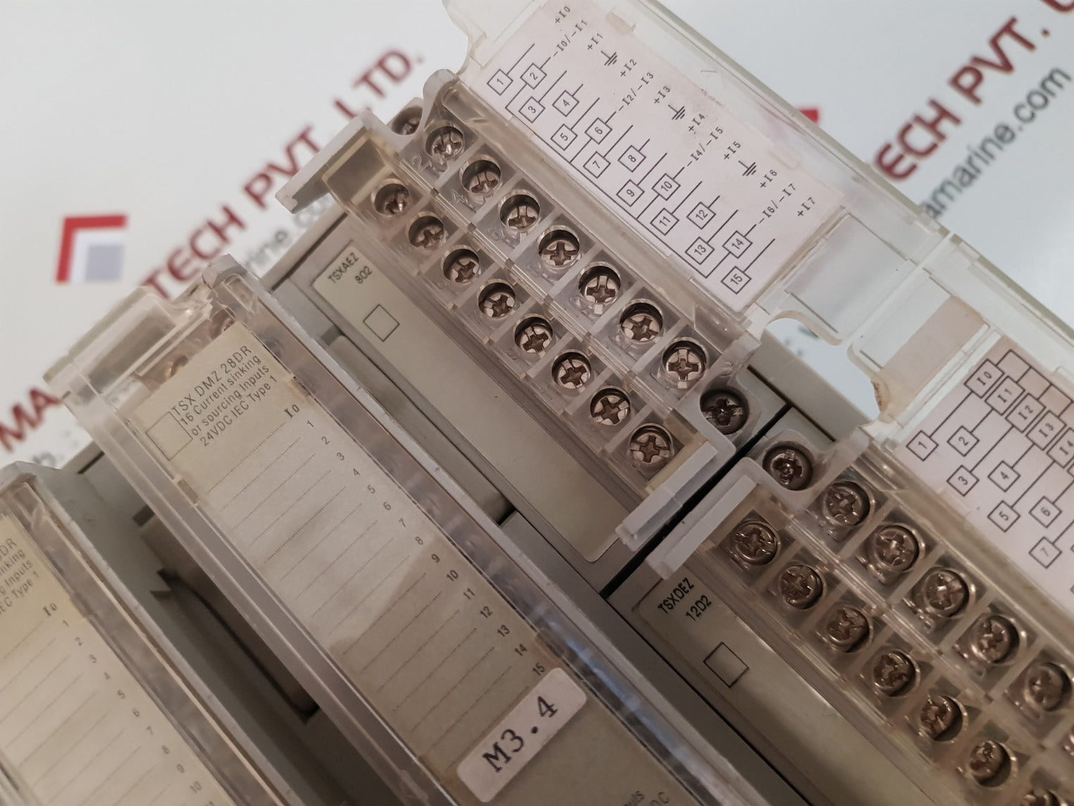 Schneider electric tsx dmz 28dr+tsx aez 802+tsxdez 12d2 controller