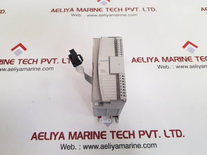 Allen-bradley  1762-ow16 micro logix 16 pt. vac/vdc relay output