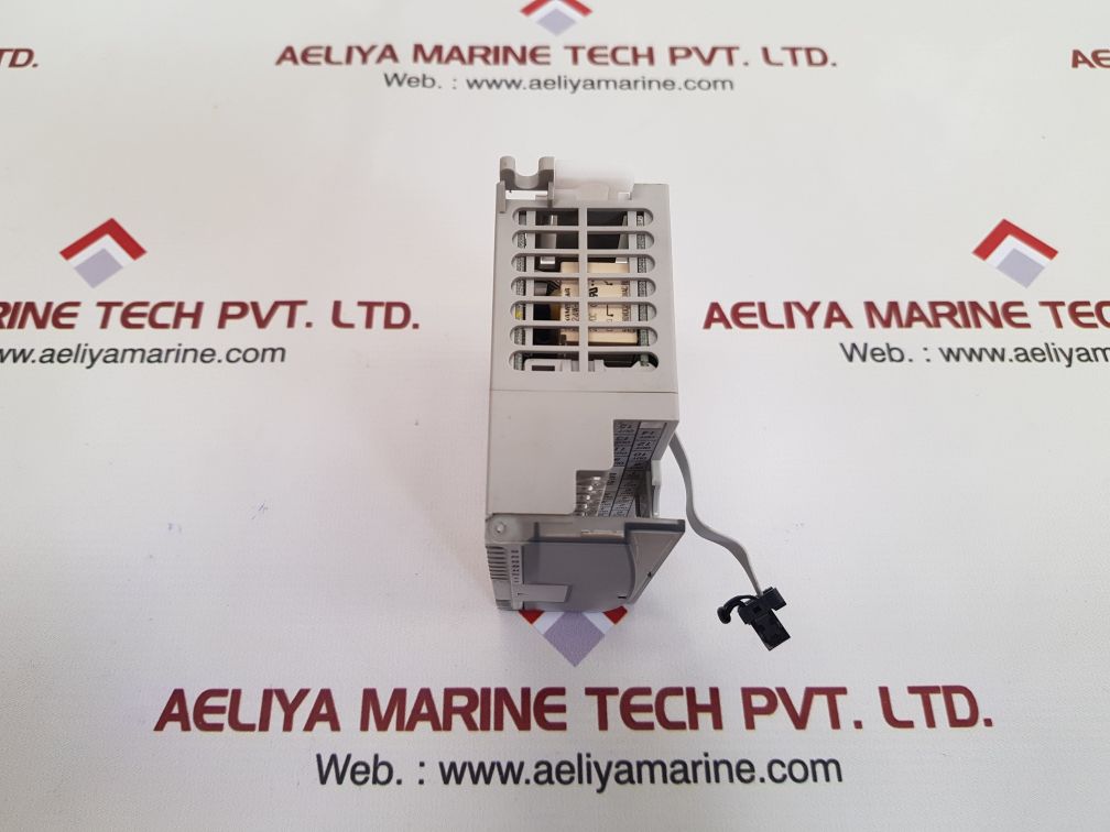 Allen-bradley  1762-ow16 micro logix 16 pt. vac/vdc relay output