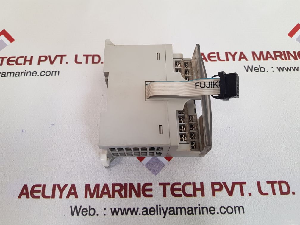 Allen-bradley 1762-ow16 ser.a 16 pt. vac/vdc relay output
