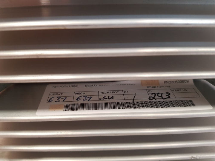 Phoenix contact quint-ps-3x400ac/24dc/40/f power suuply 
