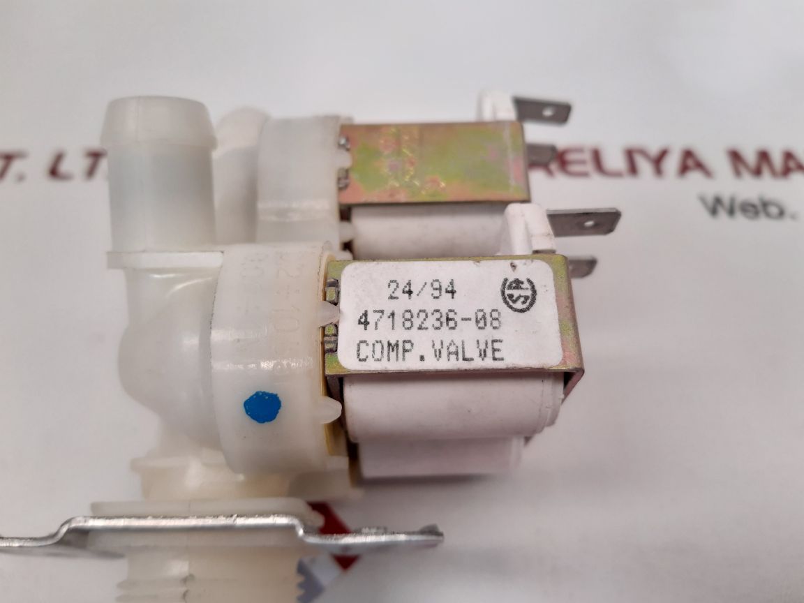 Electrolux 4718236-08 3-way valve multiport
