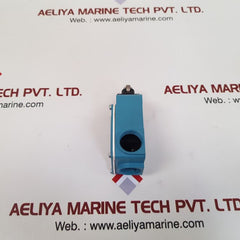 Honeywell gleb01c limit switch roller plunger