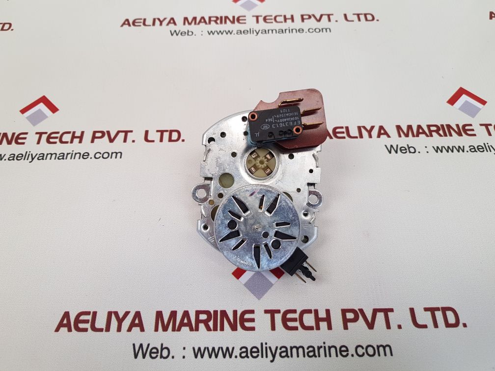 Crouzet 82888107 gear motor New