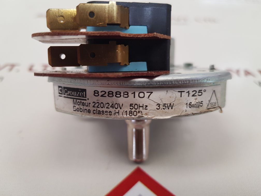 Crouzet 82888107 gear motor New