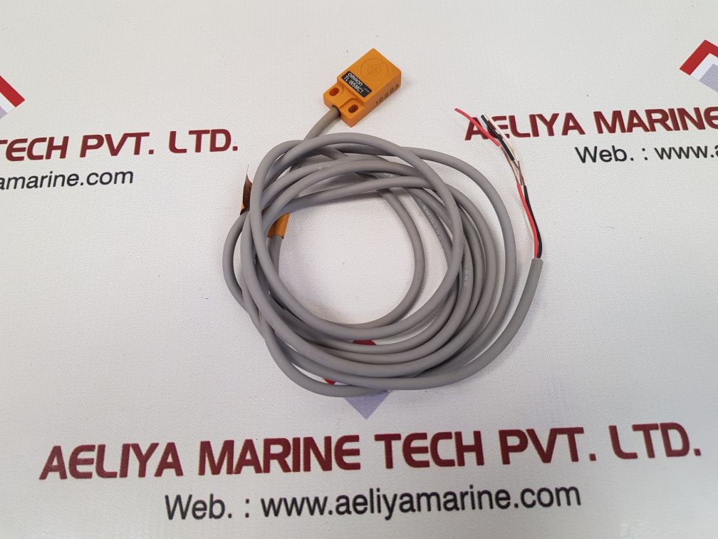 Omron tl-w5mc1 proximity sensor