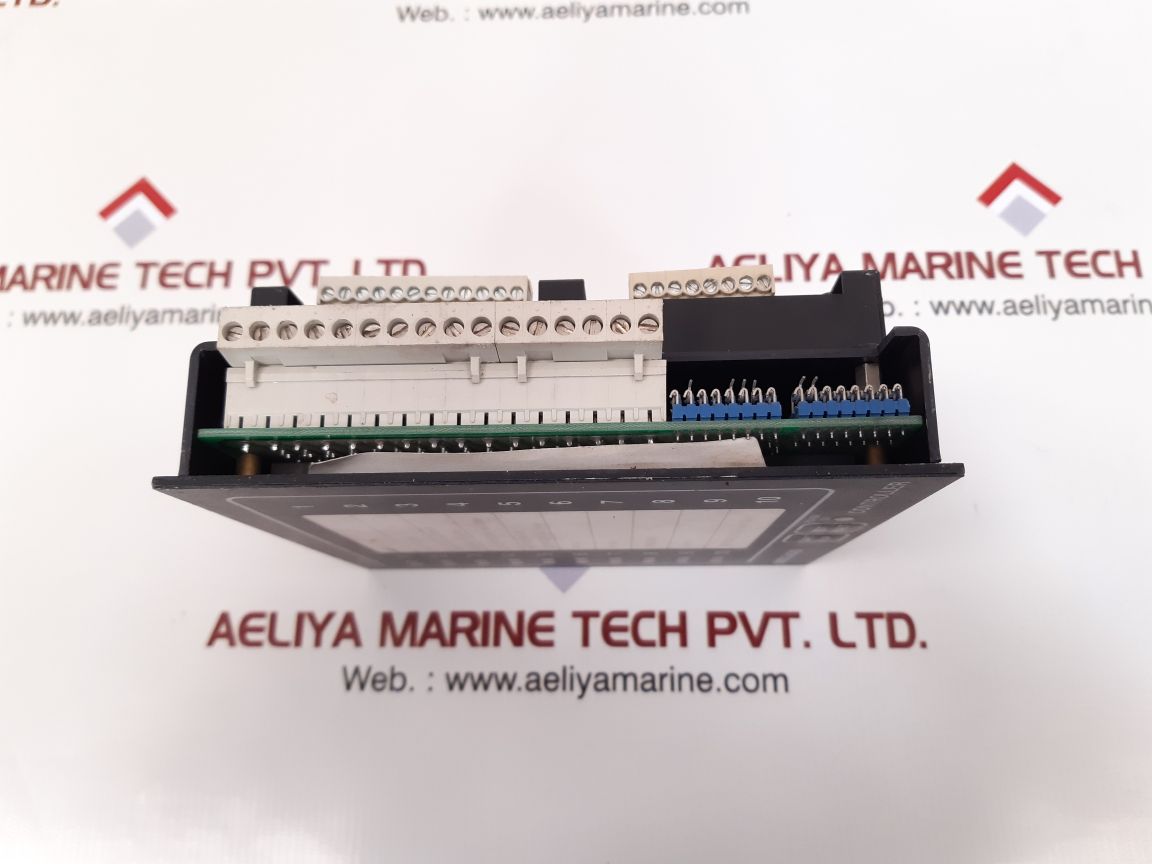 Selco m2000-29-61b controller with m0600-01 shutdown unit