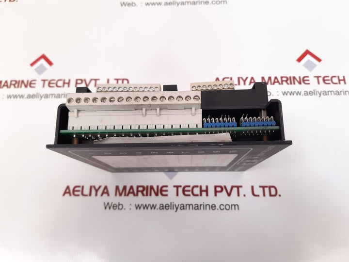 Selco m2000-29-61b controller with m0600-01 shutdown unit
