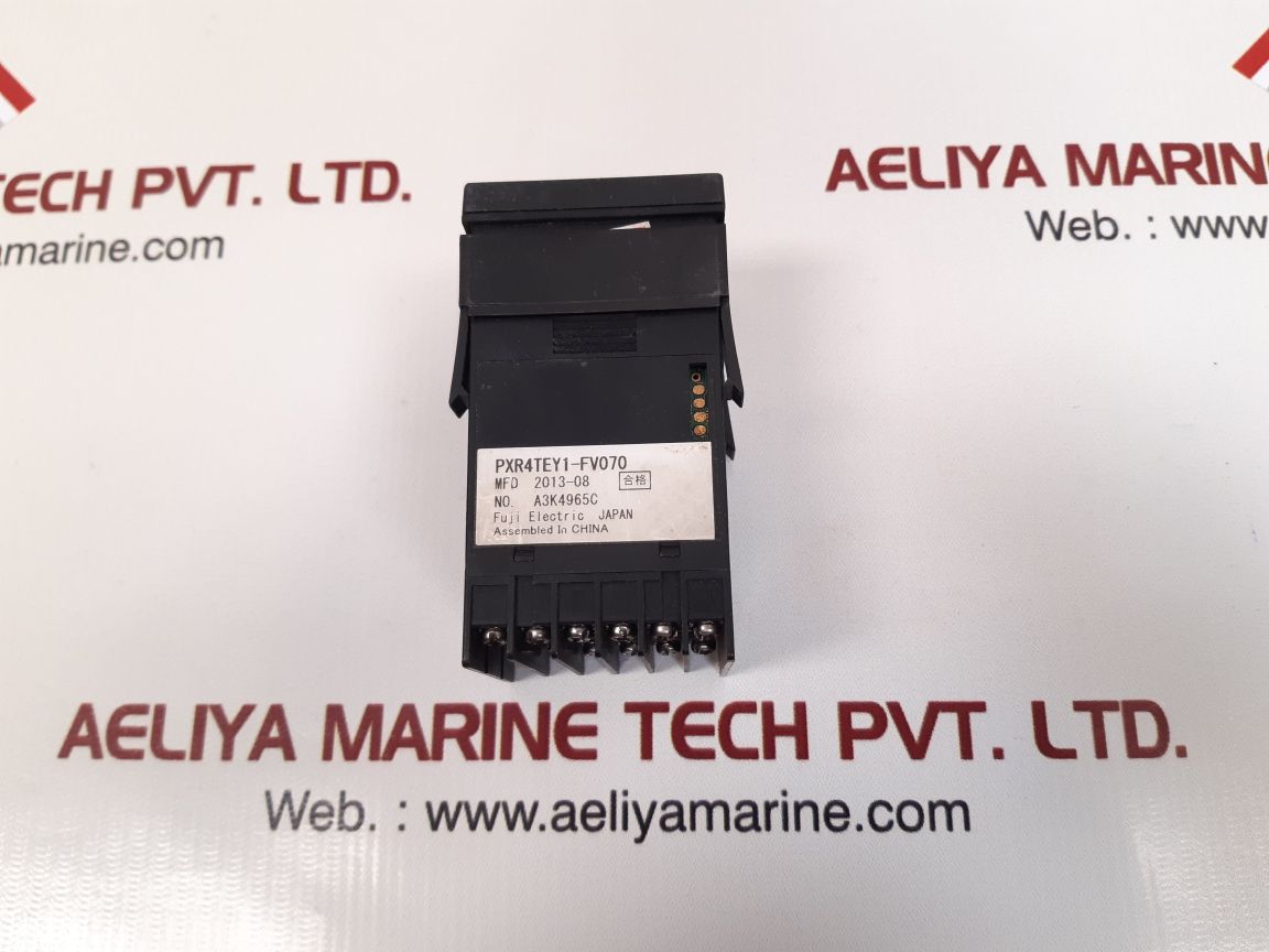 Fuji electric pxr-4 temperature controller pxr4tey1-fv070