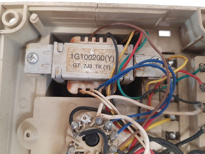 Omron 61f-g1t-mx floatless level switch with 61f-11t relay unit