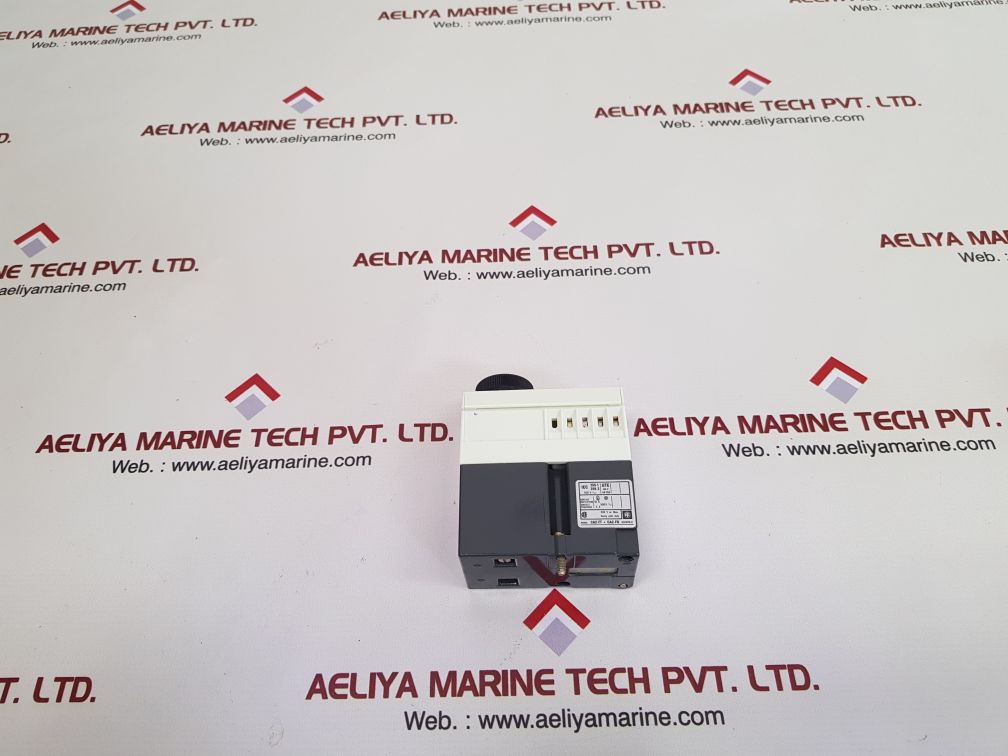 Telemecanique ca2-ft 141 time relay 240v 50hz