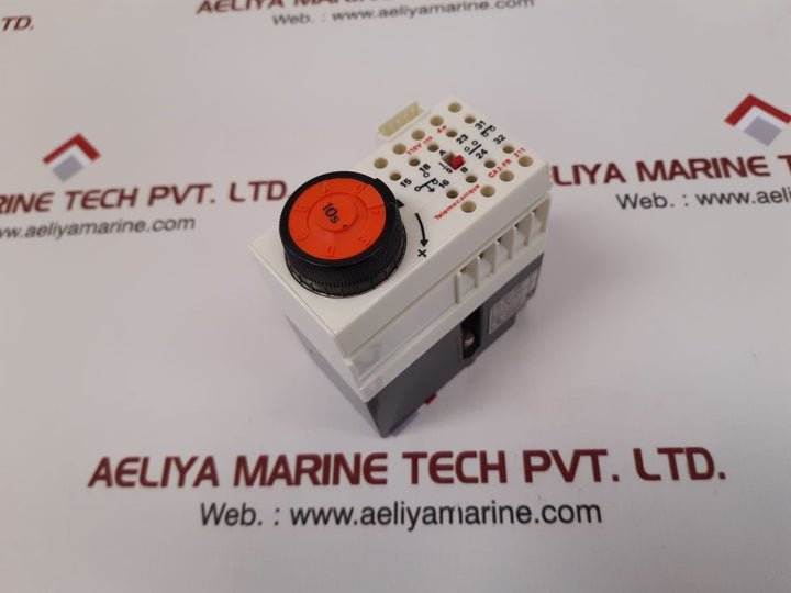 Telemecanique ca2-fr 211 time delay relay