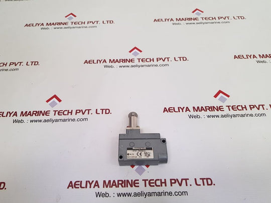 Honeywell dte7-2rqn8-c limit switch