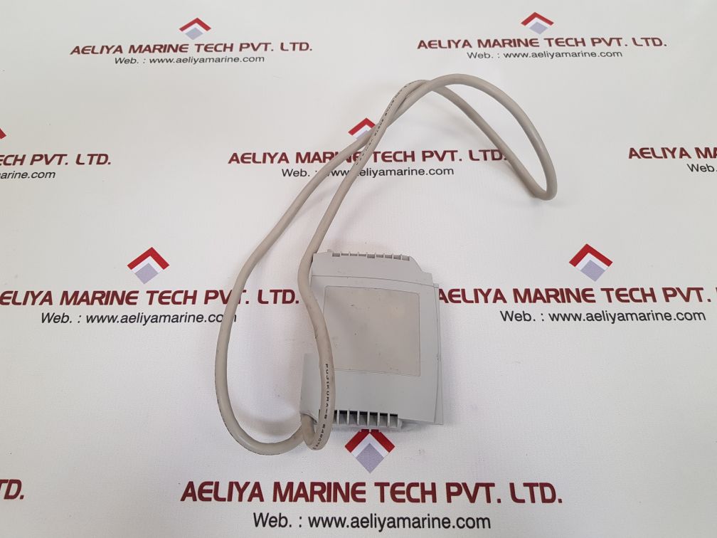 Allen-bradley 1769-crl3 ser: a rev: 1 compact i/o module with expansion cable