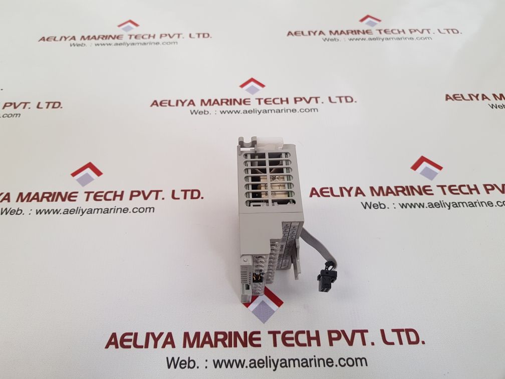 Allen-bradley micrologix 1200 1762-iq8ow6 ser:a rev:a relay output