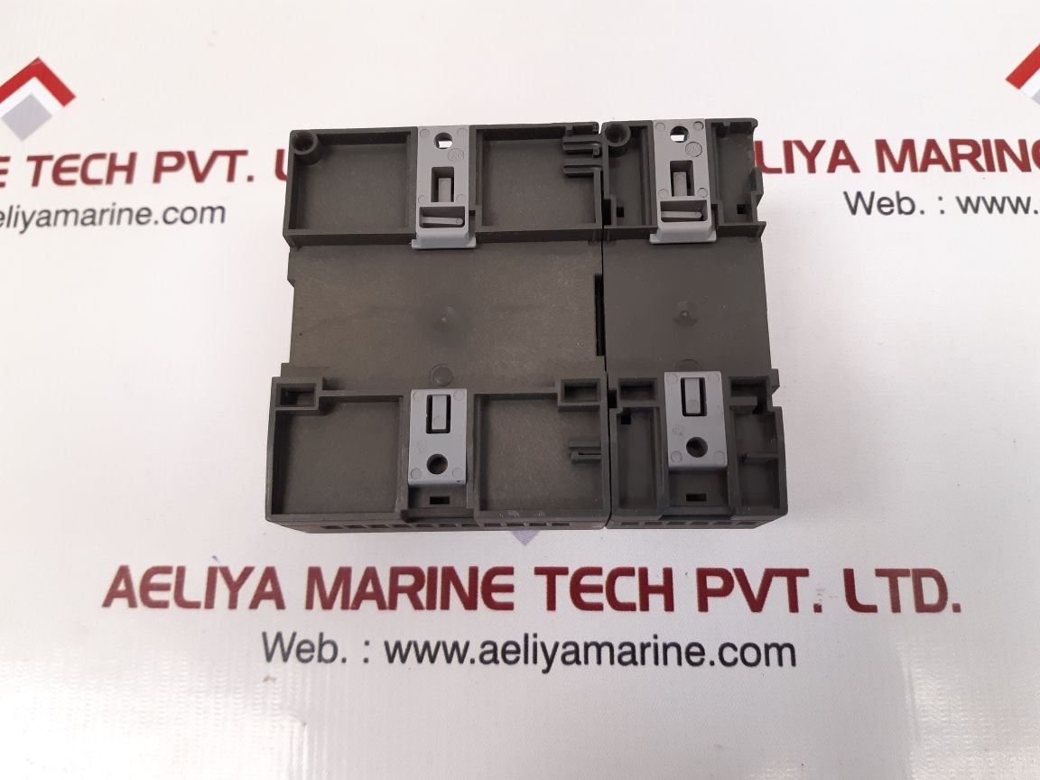 Siemens 6ed1 052-1md00-0ba5 logic module with 6ed1 055-1hb00-0ba0