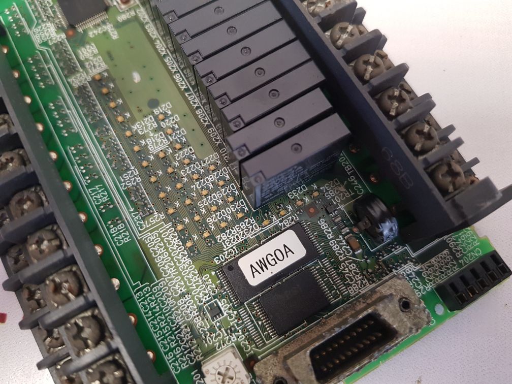 Omron cpm1a-30cdr-a-v1 plc board