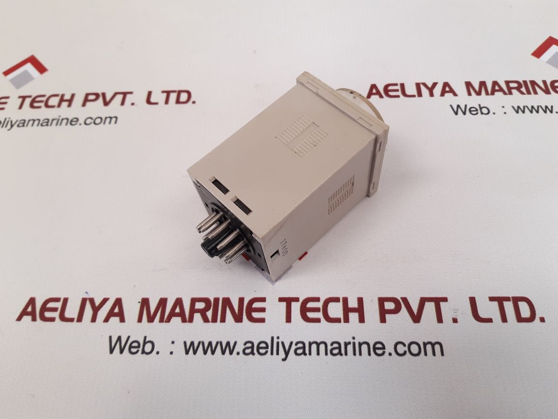 Set of 2x Omron h3ba timer 24v dc