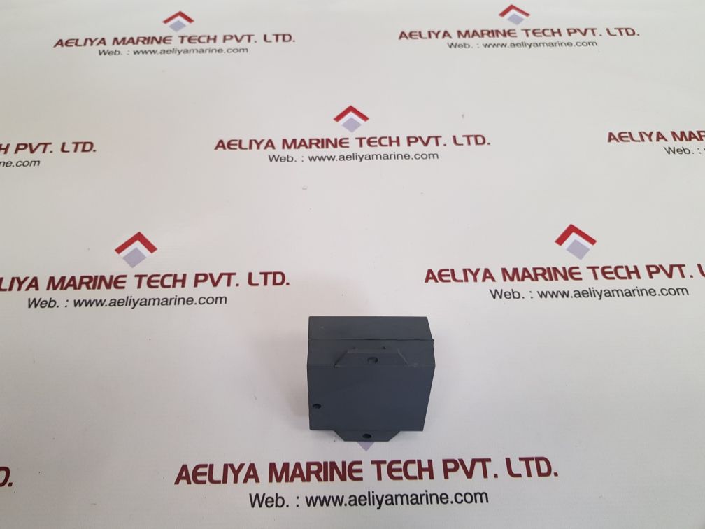 Compact time-delay for uvr