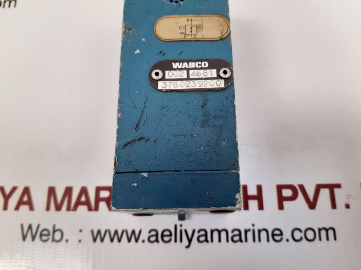 Wabco 3750239200 pressure reducing valve Used 