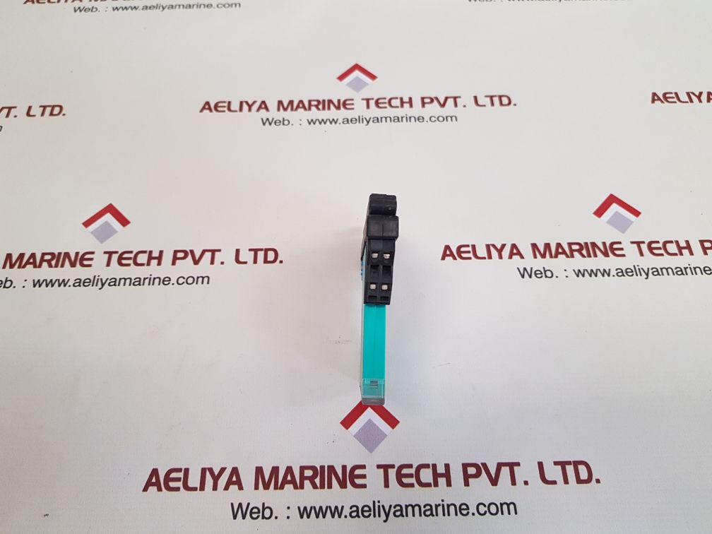 Pepperl+fuchs sb2420 zener barrier with socket sb9101