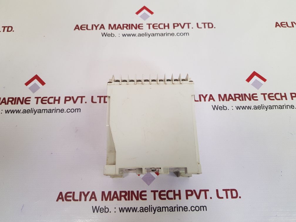 Selco t3200-01 insulation monitor 