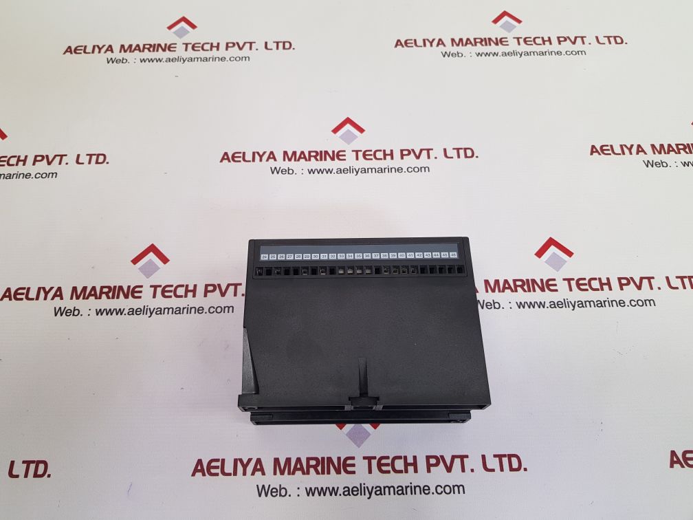 Deif fas-113dg synchronisation & circuit breaker 230v