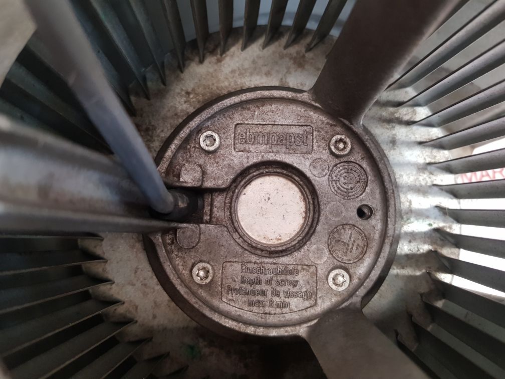 Ebmpapst d2e146-ap47-c3 centrifugal fan
