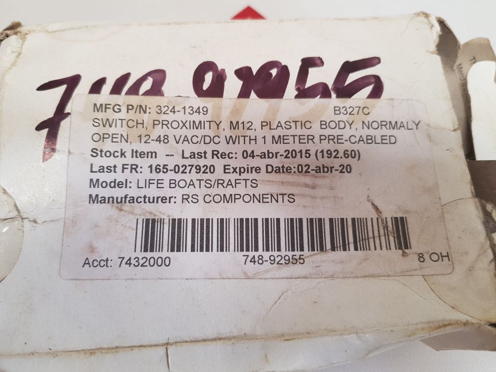 Telemecanique xs4p30mb230 proximity switch sensor