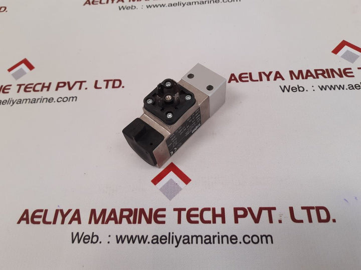 Trafag 9b4.4279 pressure switch
